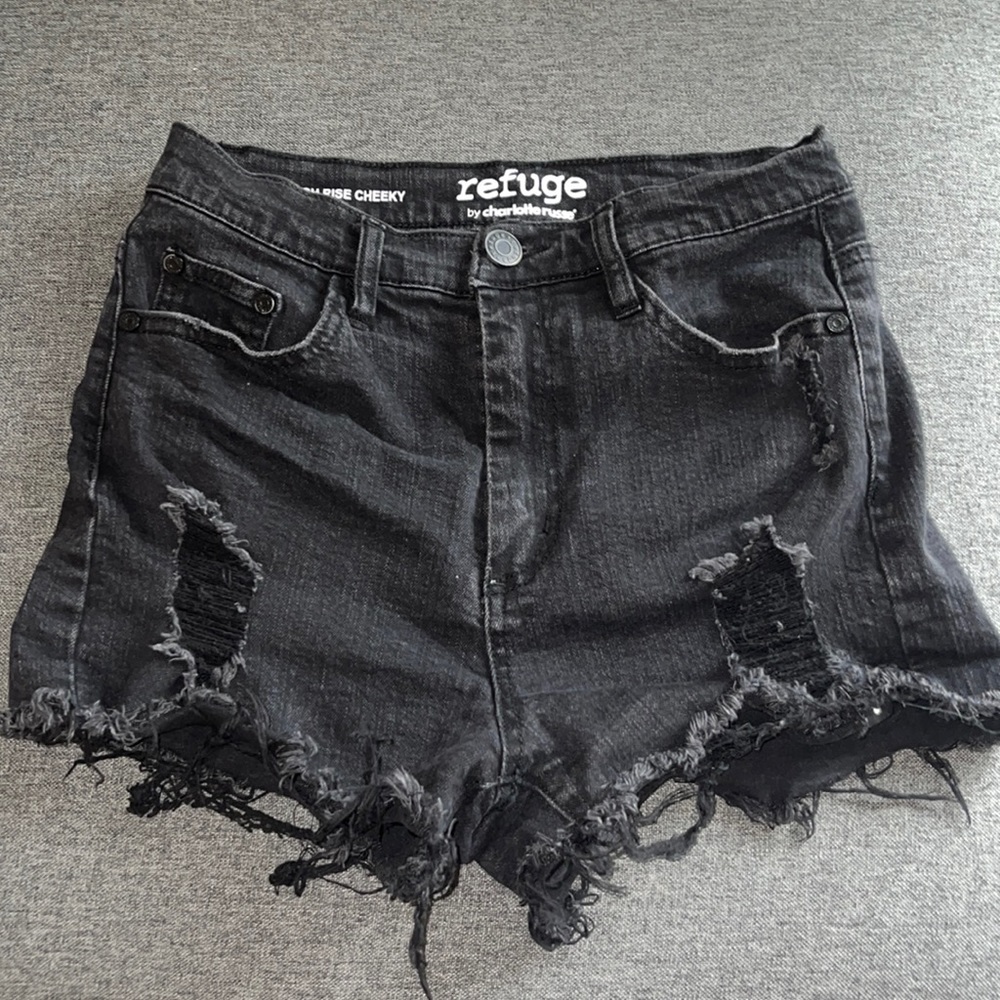 Refuge Shorts